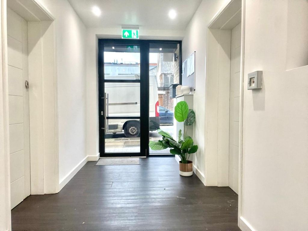 Property photo 1 of 4 Enterance.Jpg