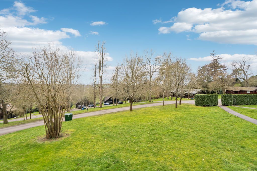 Property photo 2 of 15 Photo 9