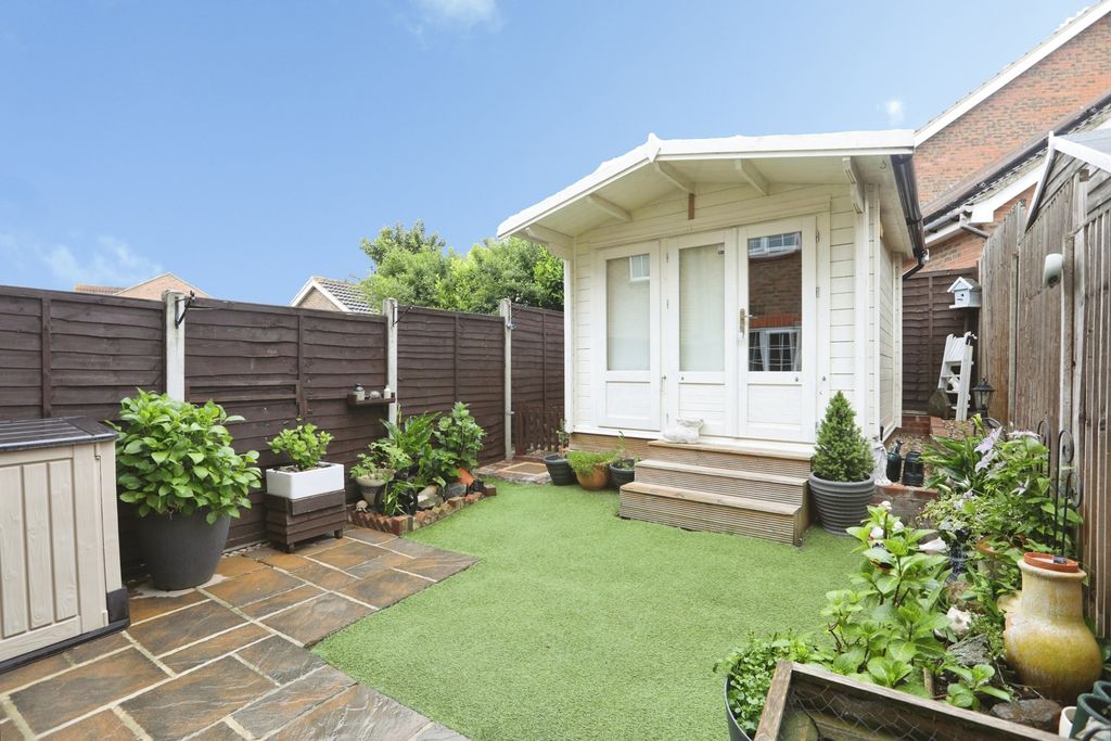 Property photo 2 of 17 Pbox-Img.Jpg