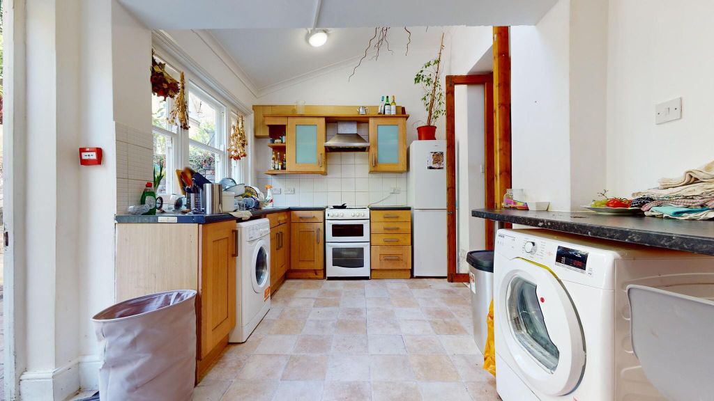 Property photo 2 of 13 Wgf