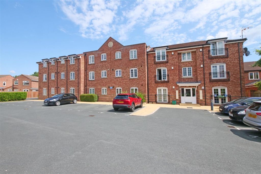 Property photo 1 of 16 Pnmb0326.Jpg