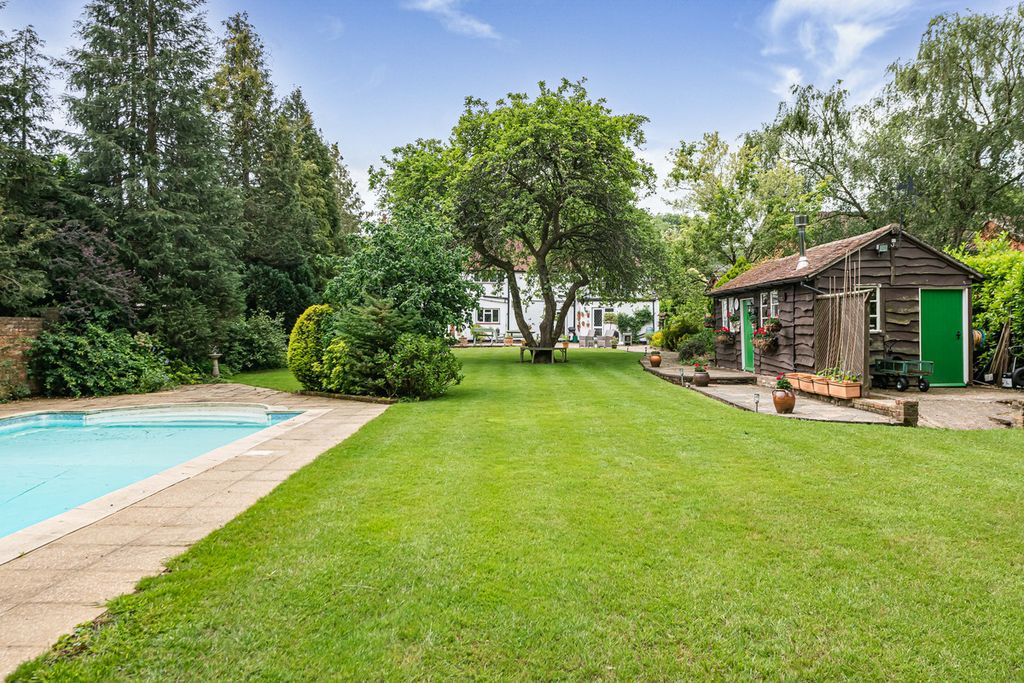 Property photo 1 of 50