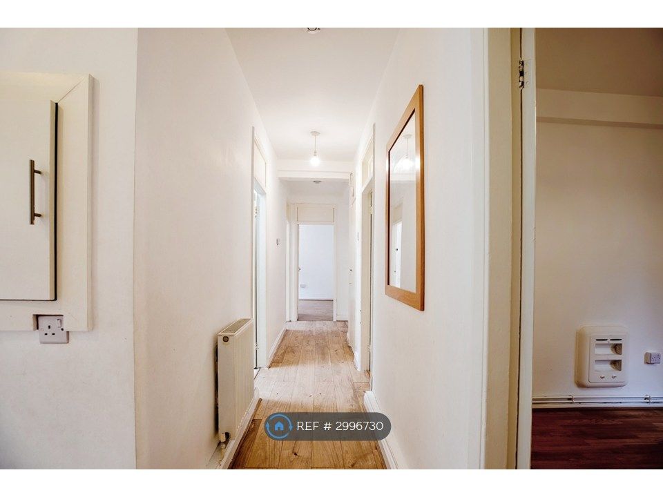 Property photo 1 of 20 Hallway
