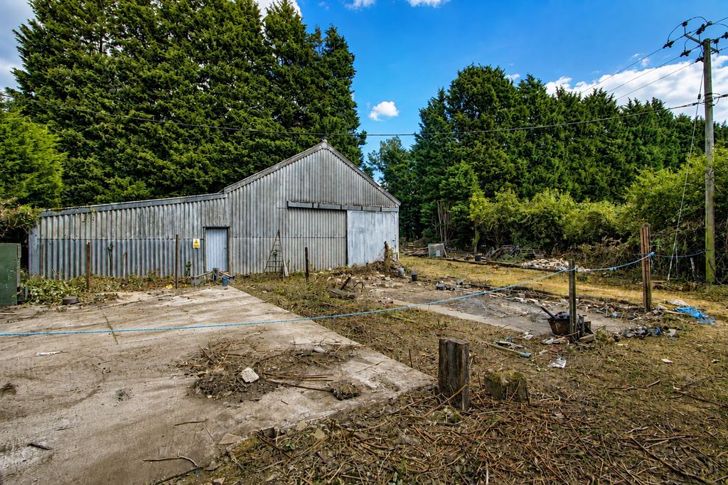 Property photo 3 of 8