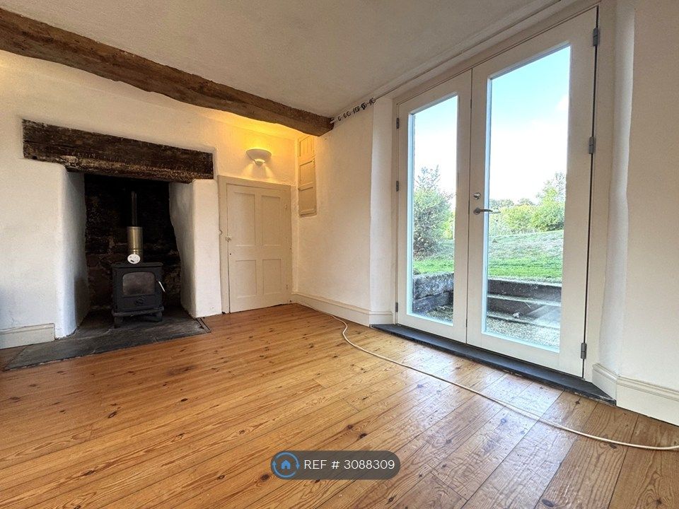 Property photo 3 of 23 Woodburner And French Doors To Garden