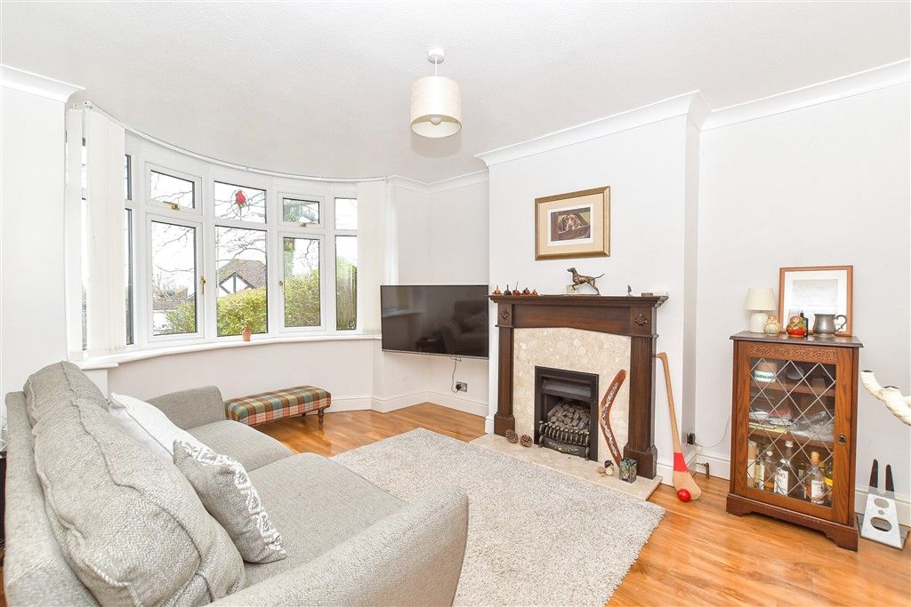 Property photo 1 of 6 Lounge