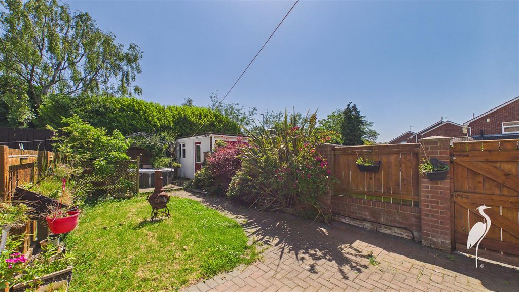 Property photo 3 of 22 Outside