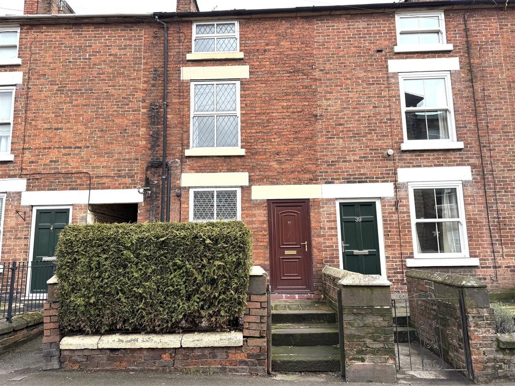 Property photo 1 of 13 Chapel Street 4.Jpg