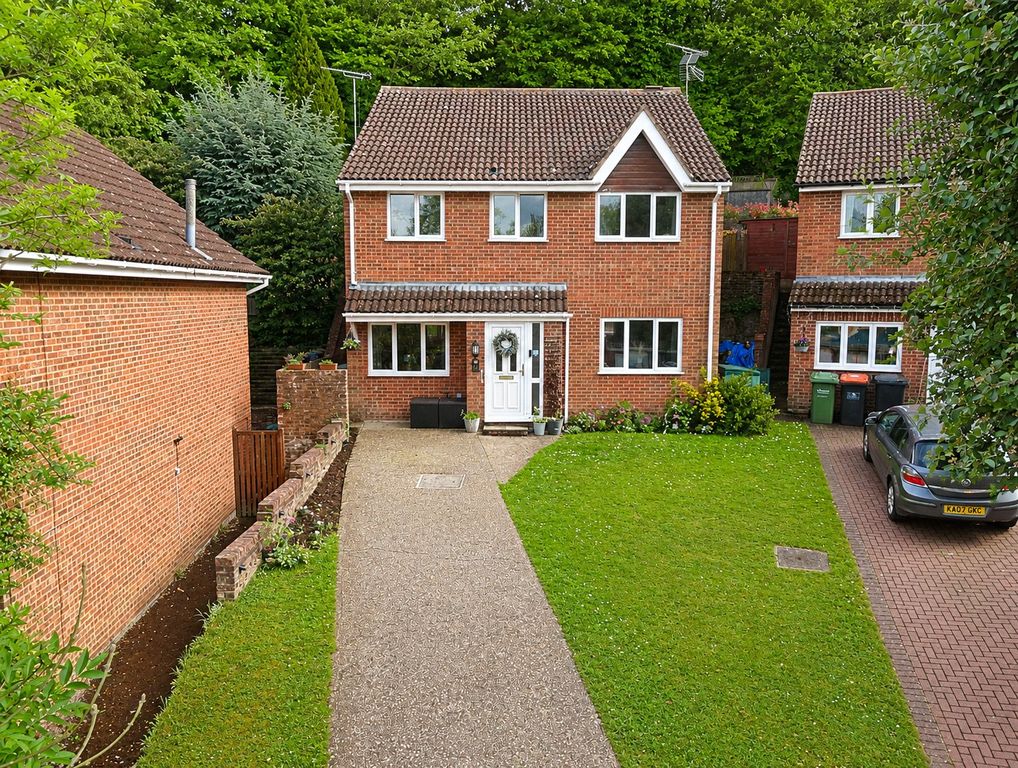 Additional image 20 of 5 bed detached house for saleWest Hill, Dunstable, Bedfordshire LU6