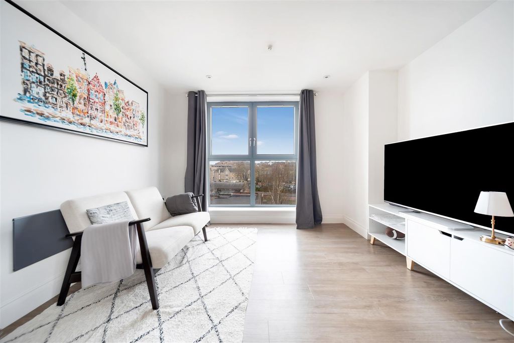 Property photo 3 of 7 The Winerack-09.Jpg