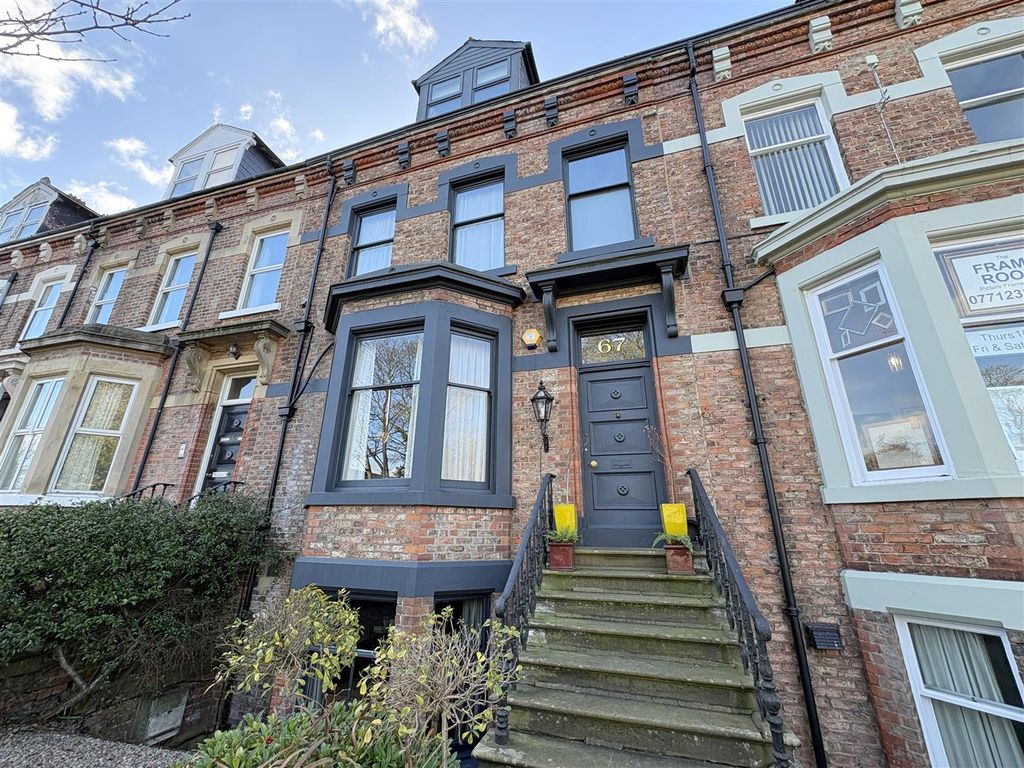 Property photo 1 of 66 Externally