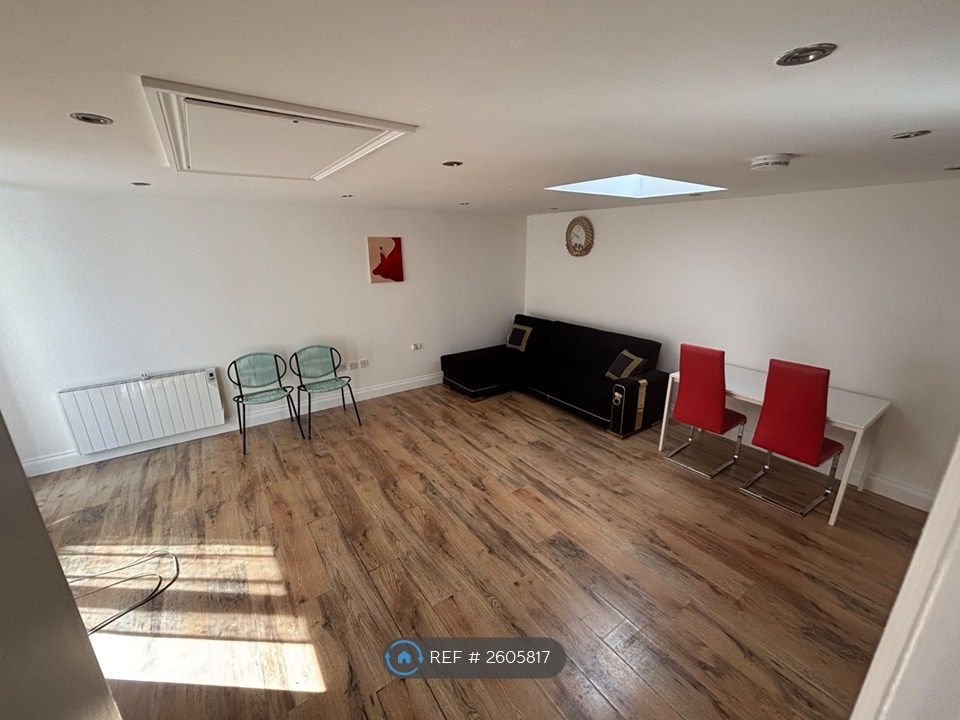 Property photo 2 of 4