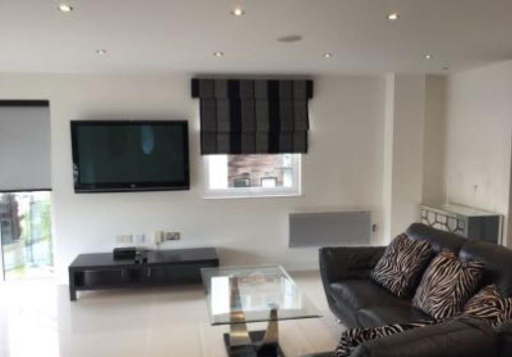 Property photo 2 of 12 Photo-2025-12-06-13-41-46.Jpg