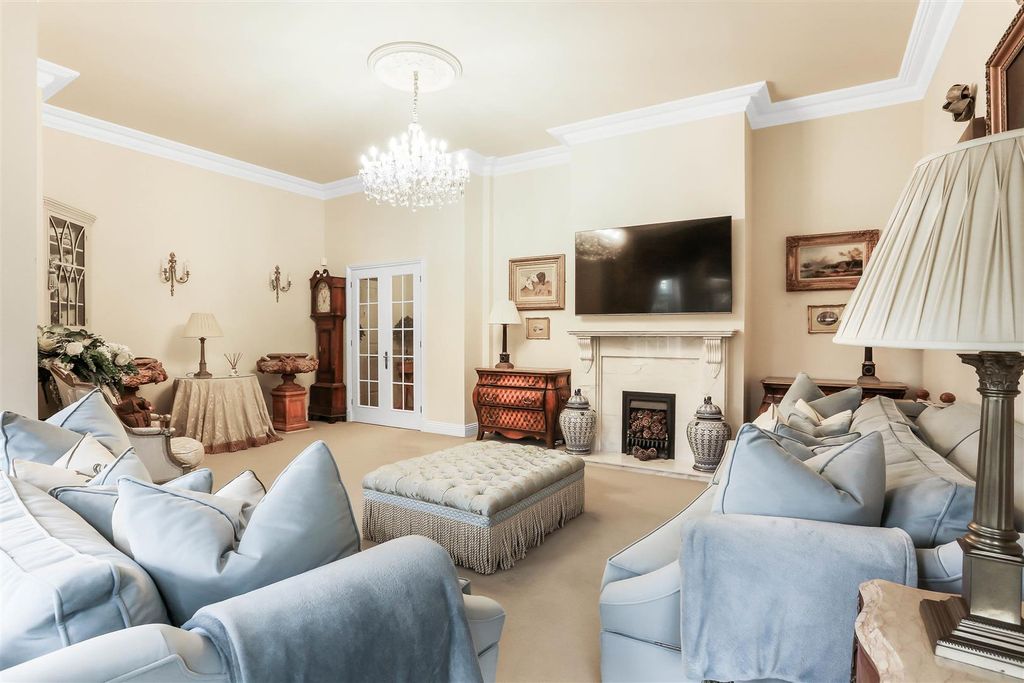 Additional image 8 of 2 bed flat for saleCayton Road, Coulsdon CR5