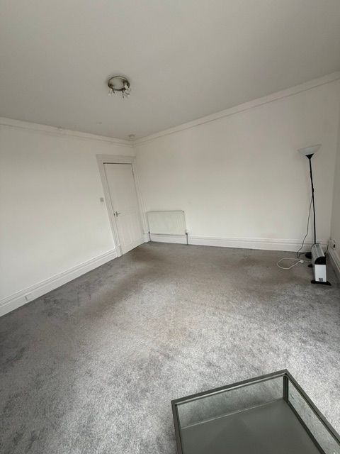Property photo 3 of 9 Photo 3