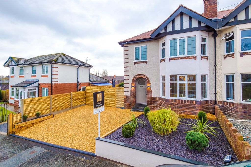 Property photo 1 of 37