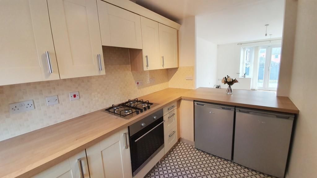Property photo 3 of 18 Layton Way Kitchen