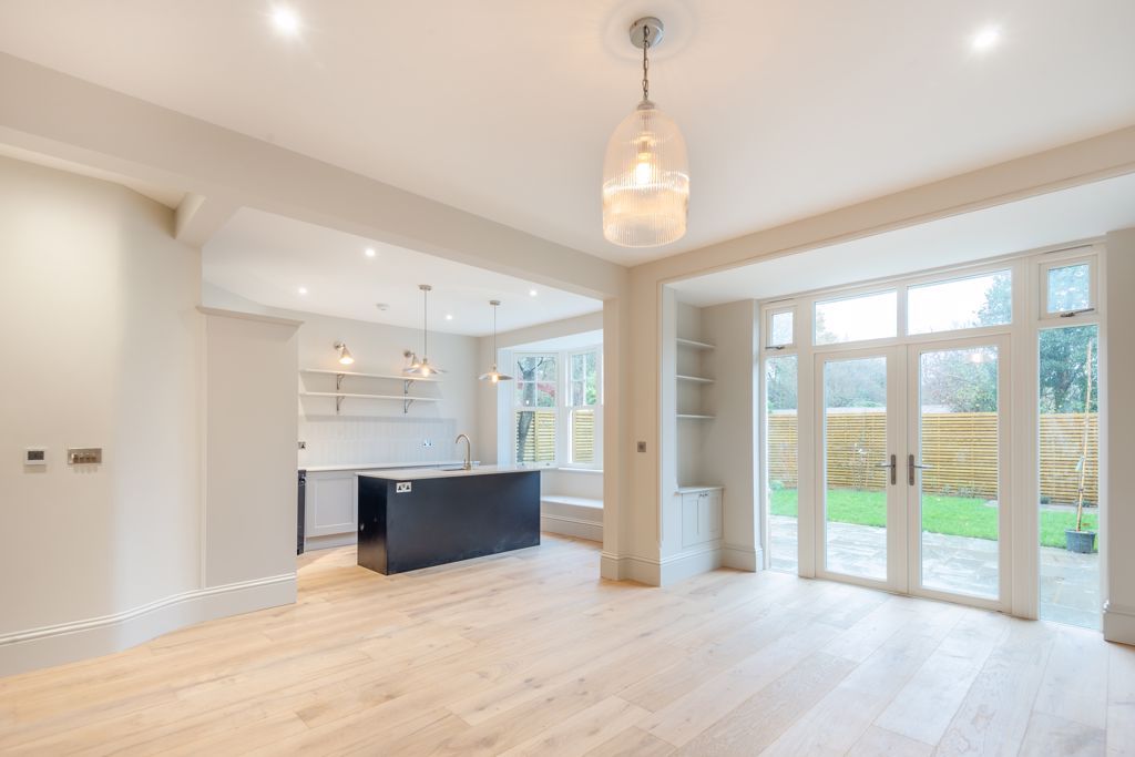 Property photo 2 of 18 Photo 27