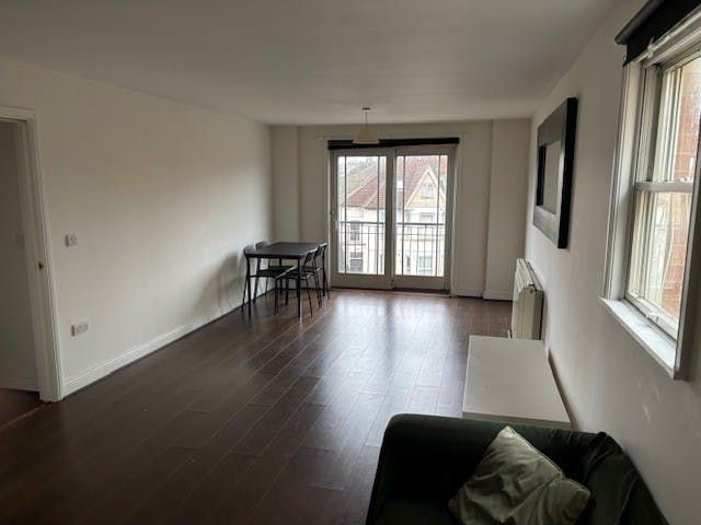 Property photo 2 of 9 18.Jpg