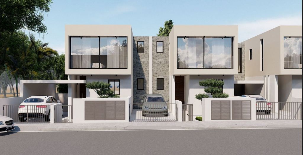 Property photo 3 of 5