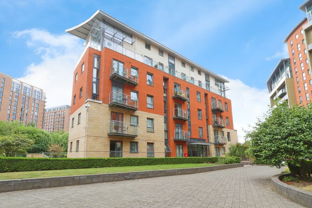 Property photo 1 of 10 Photo