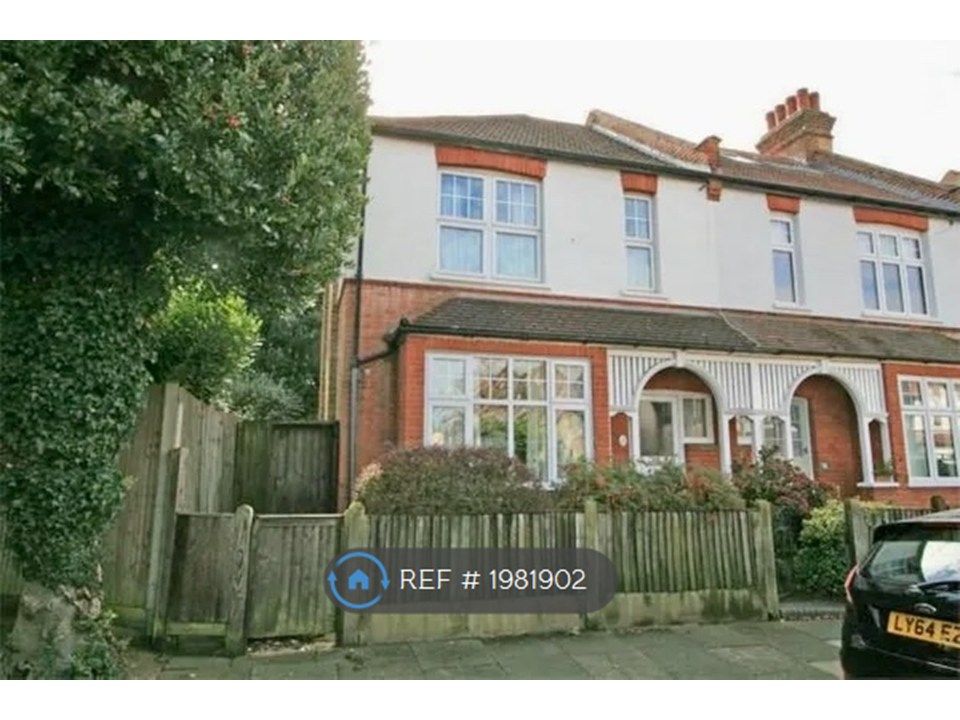 Property photo 2 of 11