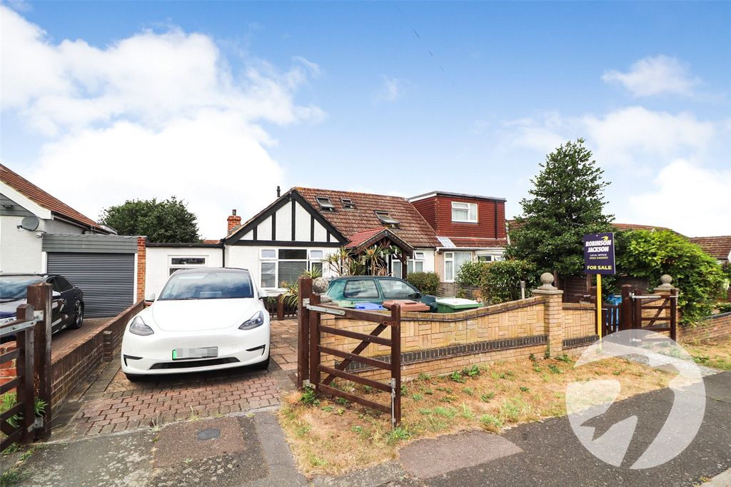 Property photo 1 of 24 Picture No. 12