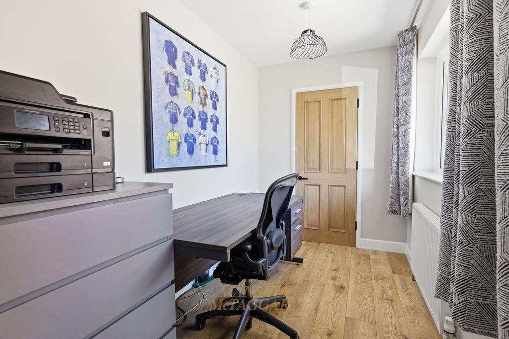 Additional image 7 of 5 bed detached house for saleTinsley Lane, Crawley RH10