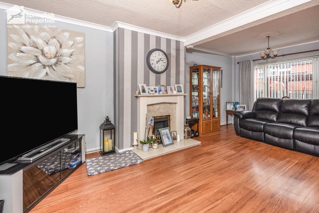 Property photo 2 of 12 Image 1