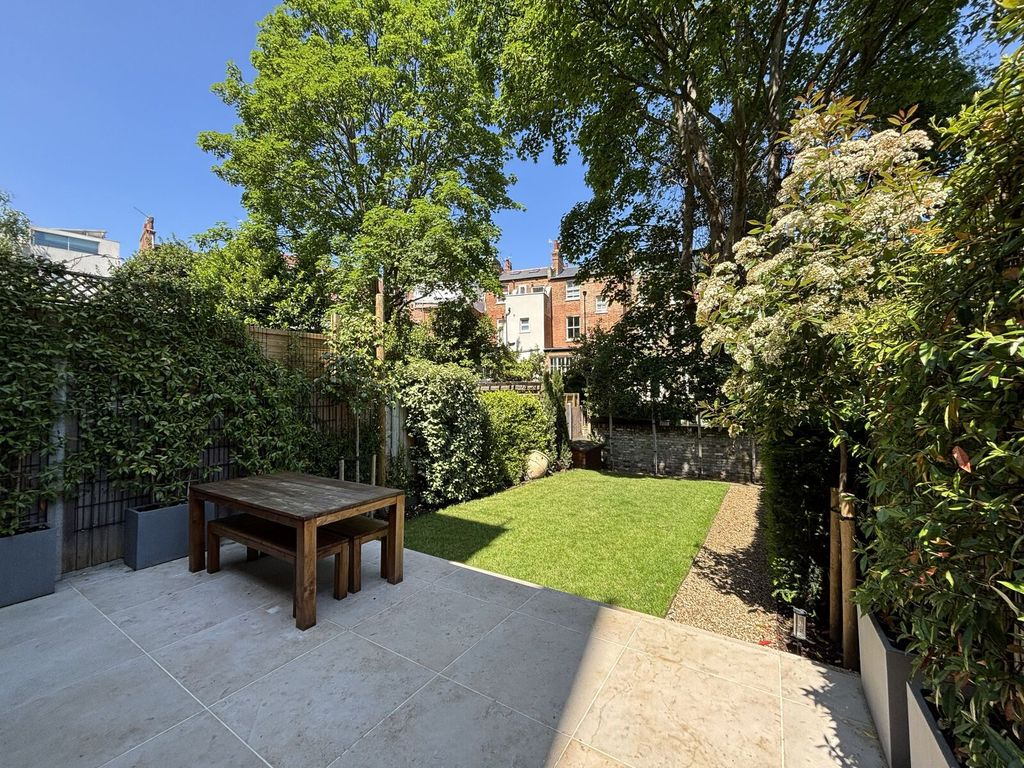 Property photo 3 of 16