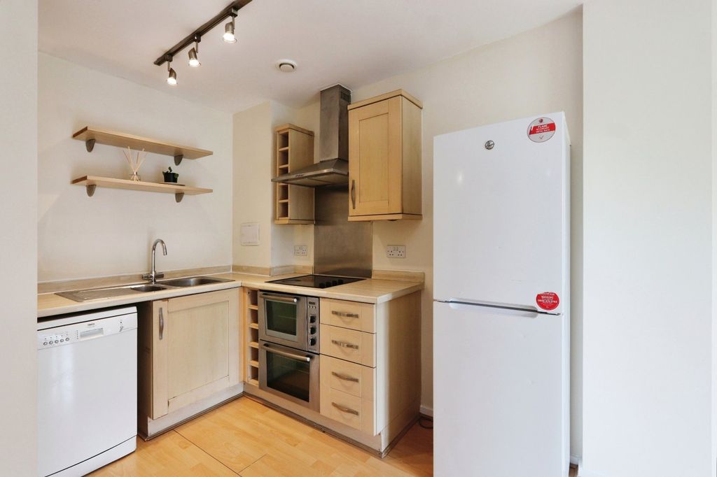Property photo 1 of 10 Internal
