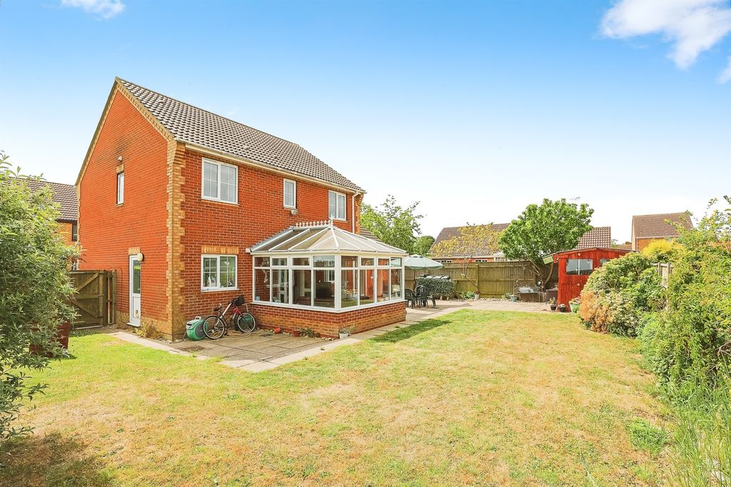 Property photo 1 of 18