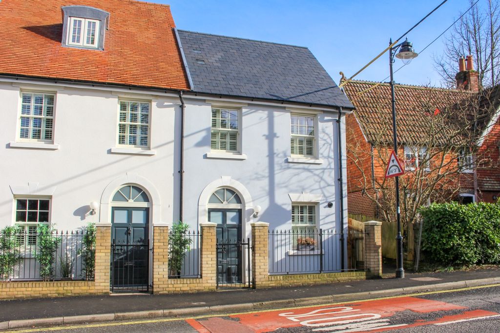 Property photo 1 of 13 20170204-New Front 4th Feb