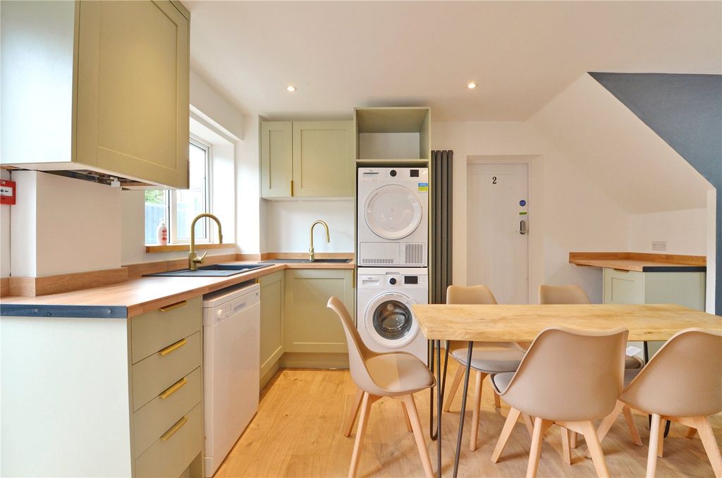 Property photo 1 of 18 Picture No. 07