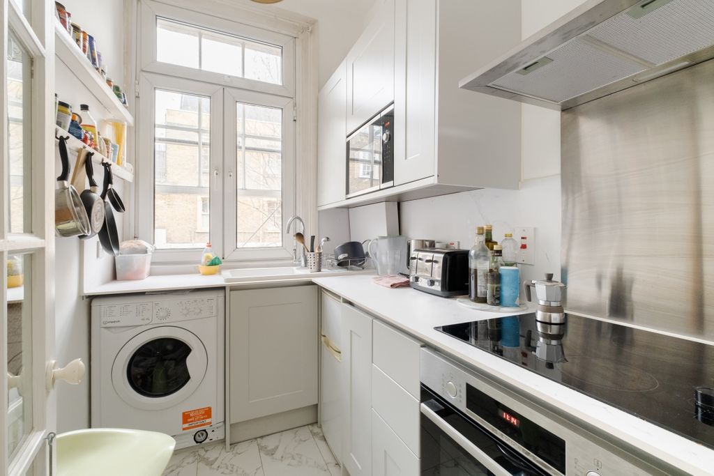 Property photo 3 of 8 Kings Cross Road