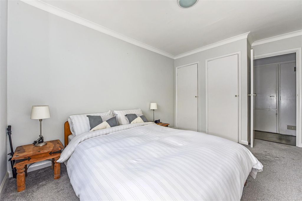 Property photo 3 of 22 Bedroom