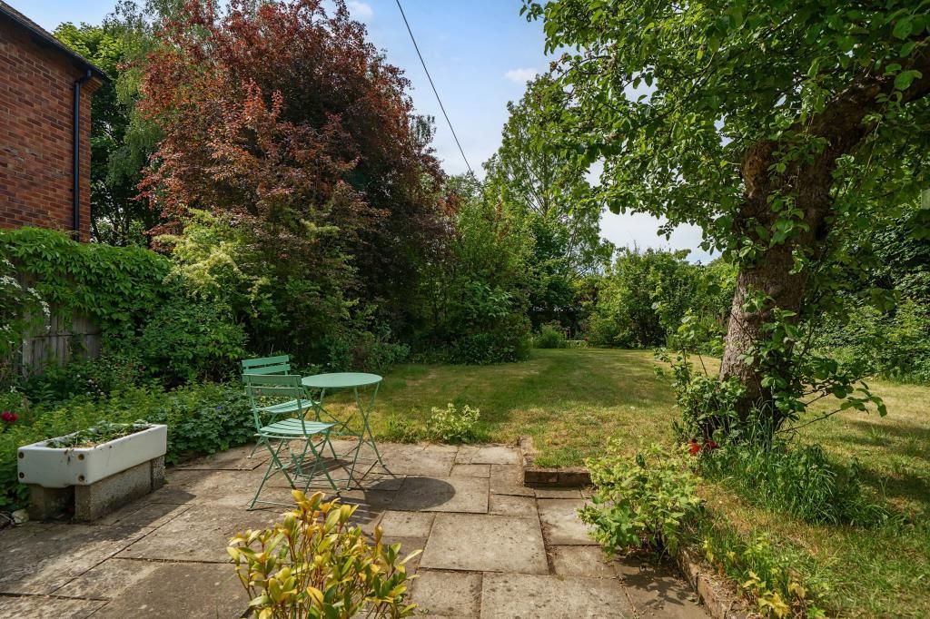 Property photo 3 of 22 Garden View