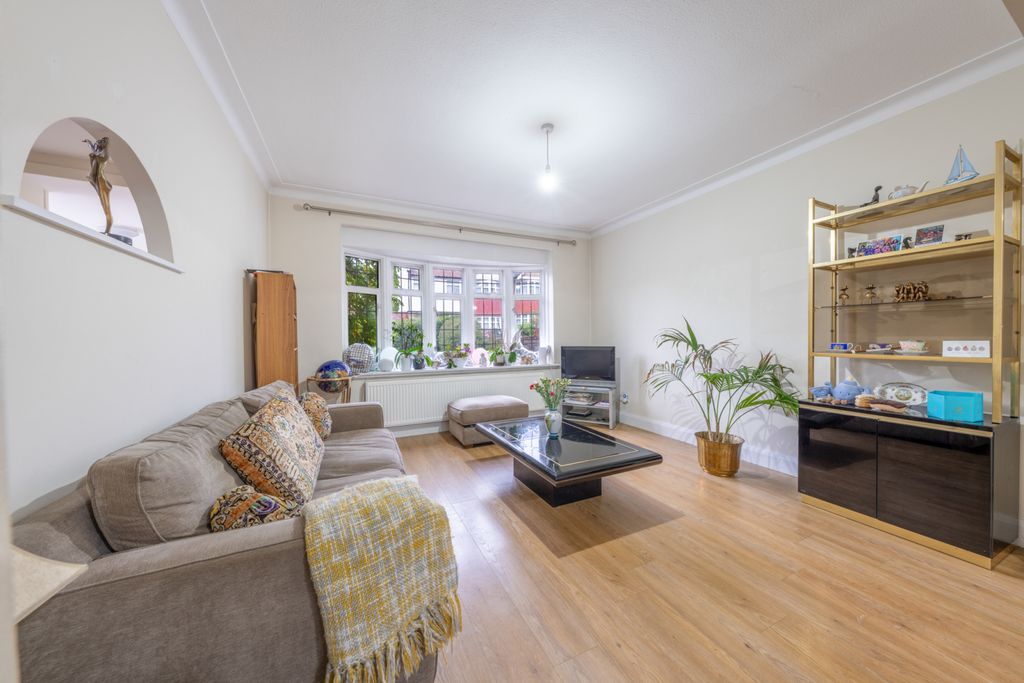 Property photo 2 of 16 Picture No. 04