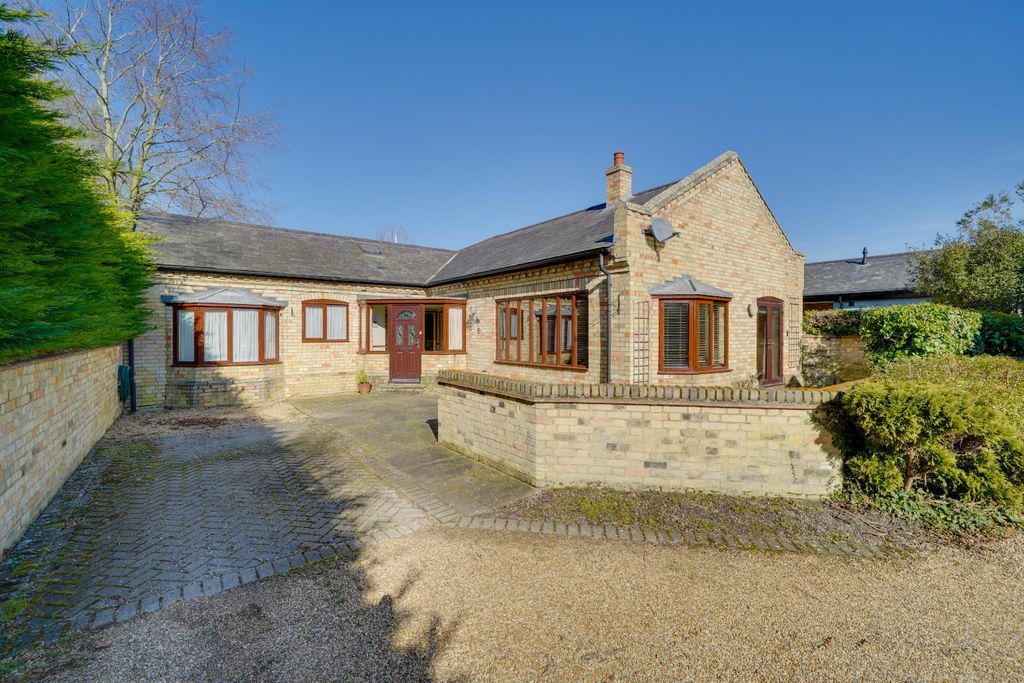 Property photo 1 of 15 3789970