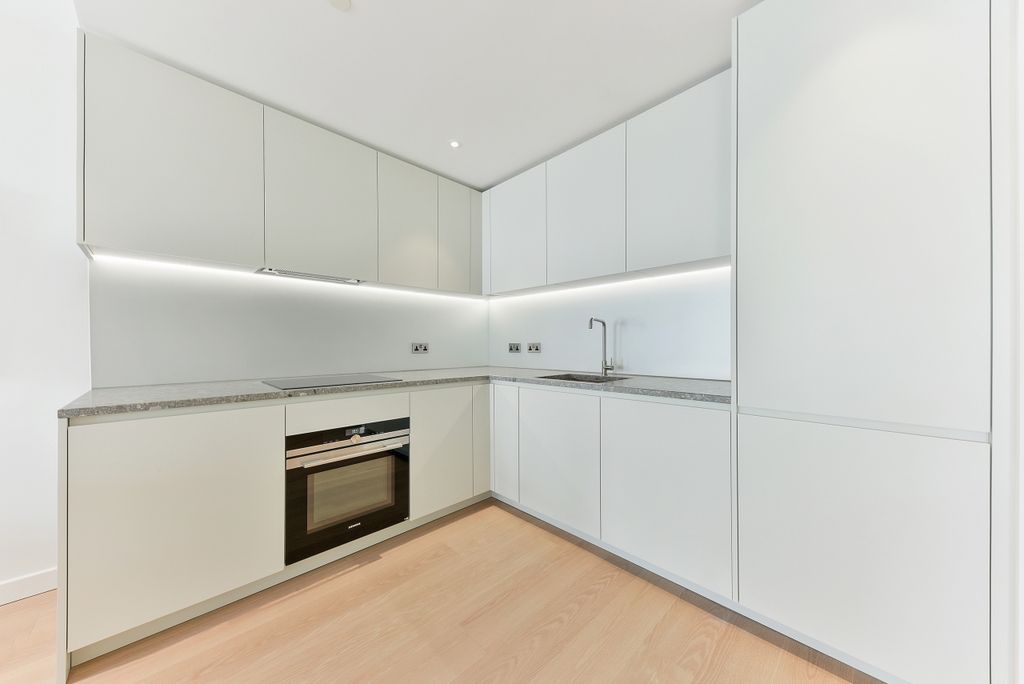 Property photo 3 of 14 Kitchen - Upper Rive