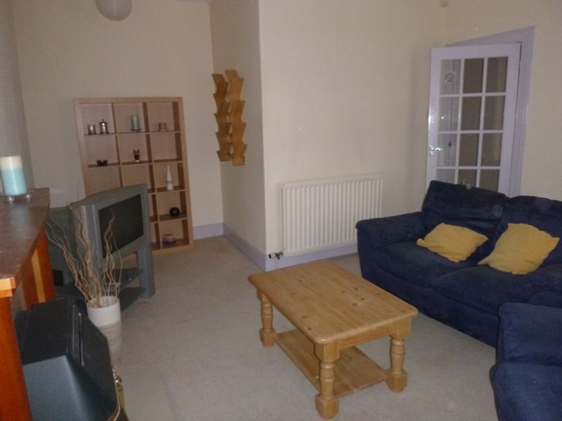 Property photo 2 of 12 Lounge