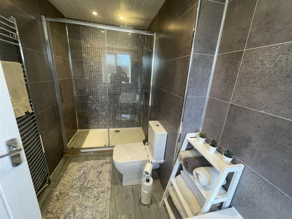 Property photo 3 of 13 4 Prov 1.Jpg