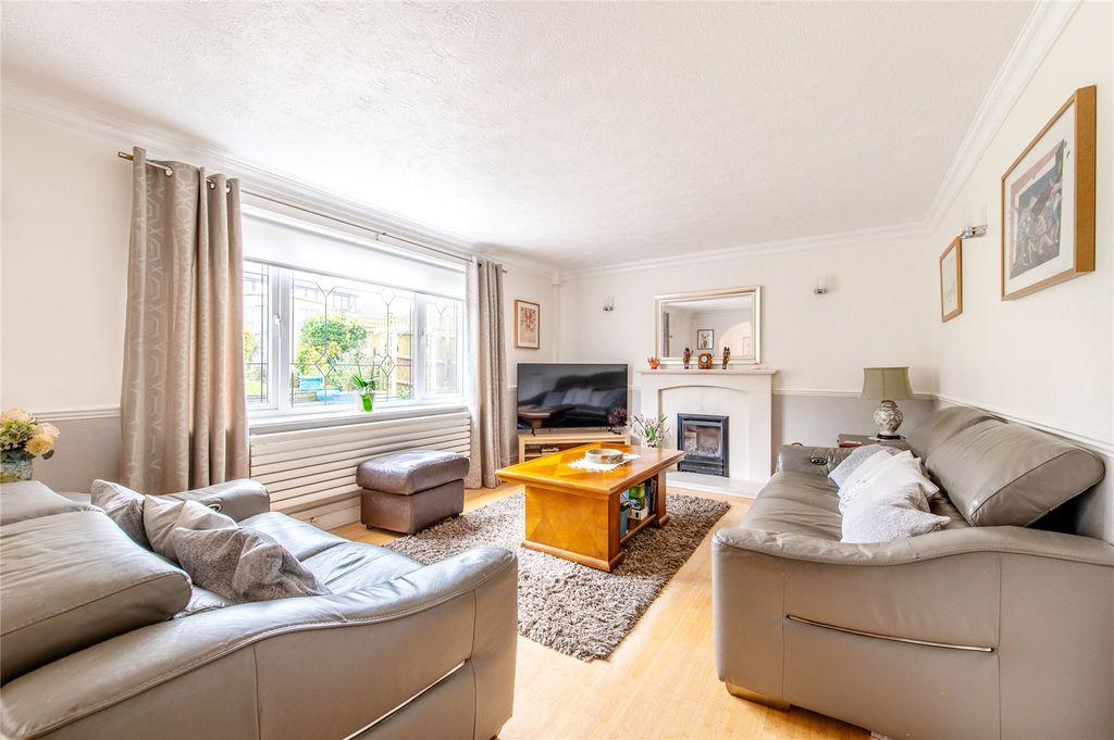 Property photo 2 of 34 Picture 2