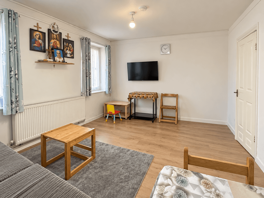 Property photo 3 of 11 Bright, Tidy Living Room Rental Listing