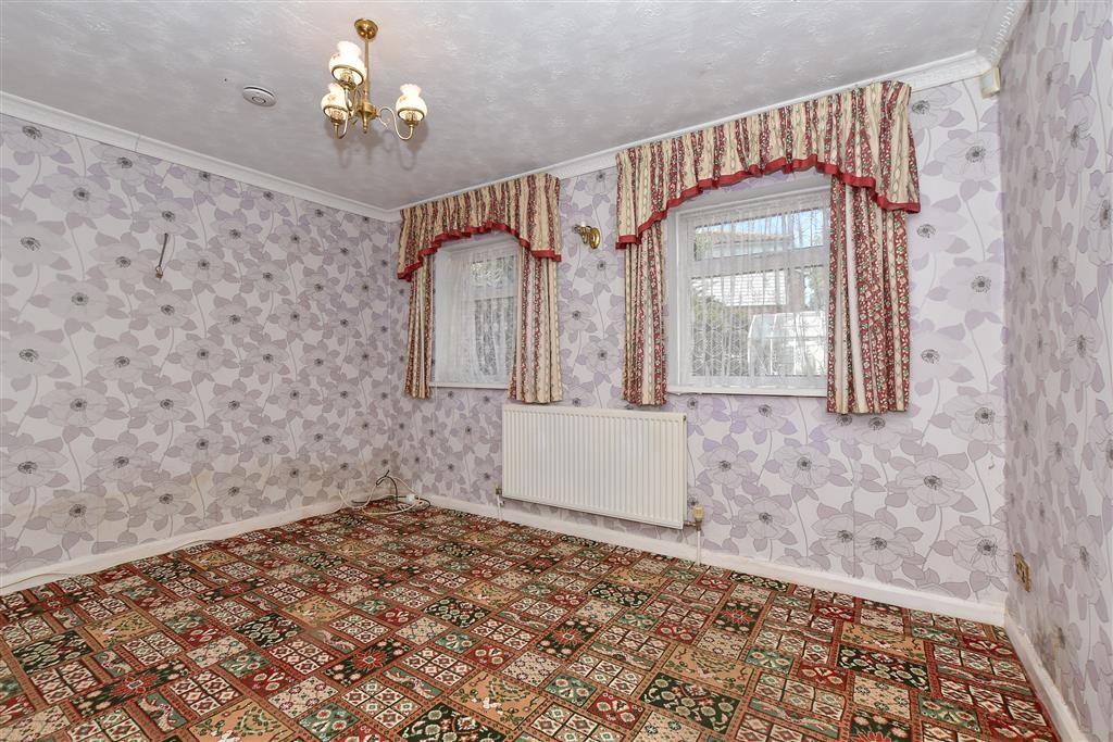 Property photo 3 of 9 Dining Room