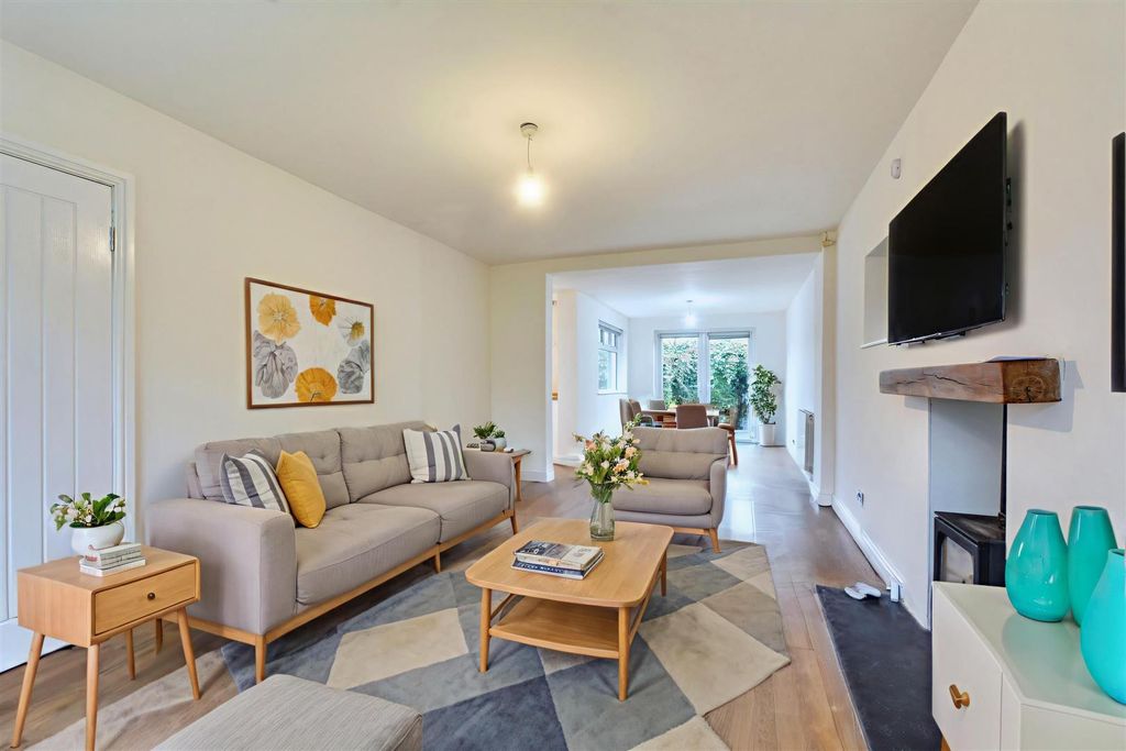 Property photo 2 of 20 Lounge_3 - 1.Jpeg