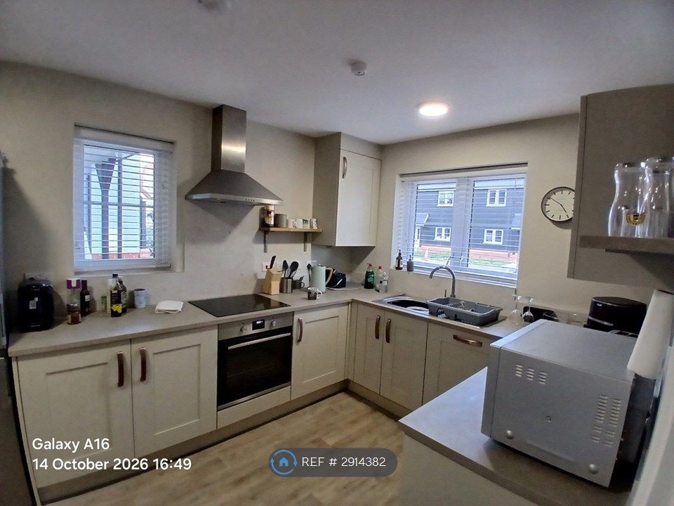 Property photo 3 of 6