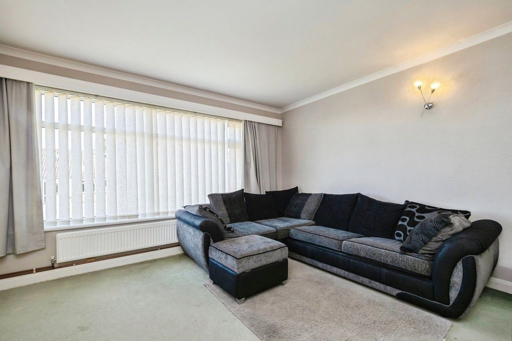 Property photo 3 of 18 Picture No. 29