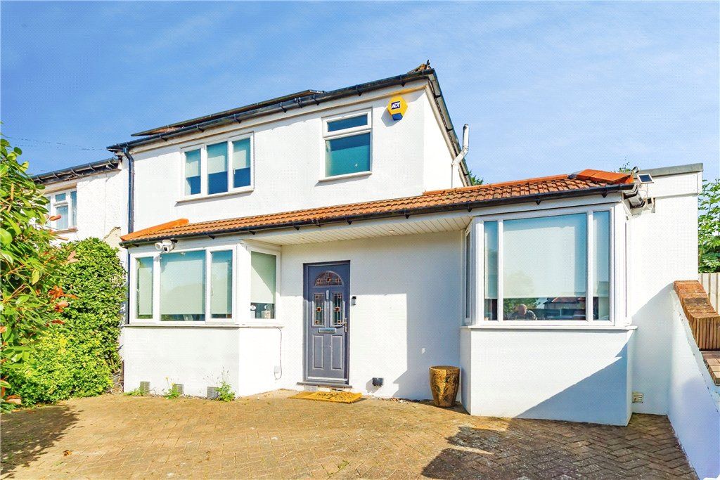 Property photo 2 of 19 Picture No. 32