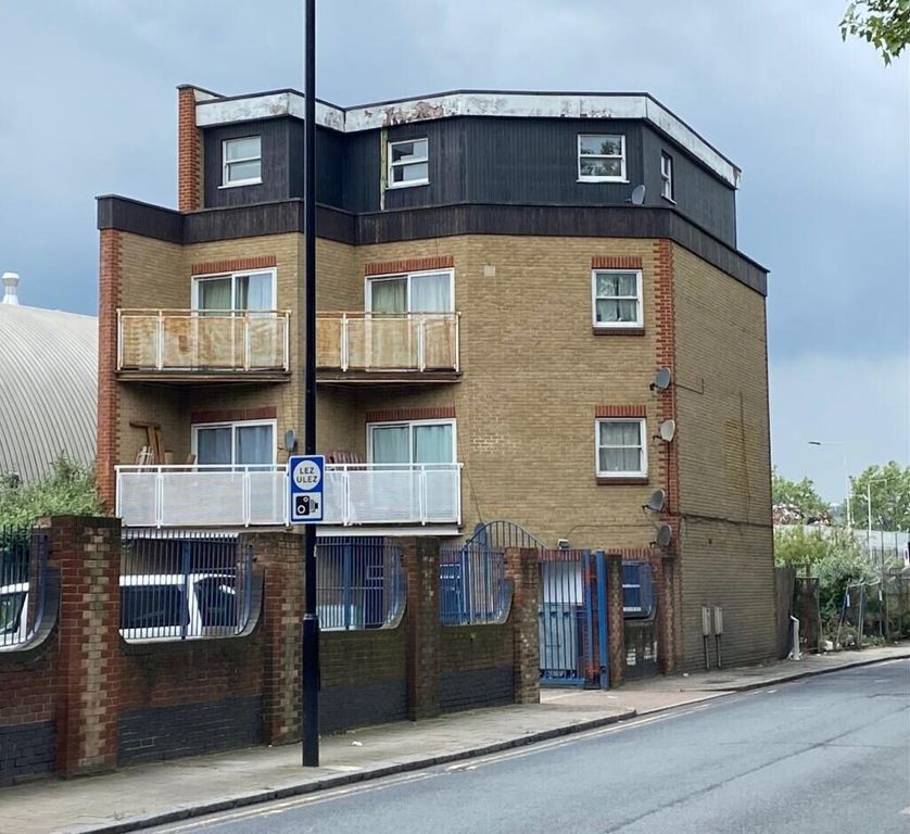 Property photo 1 of 7